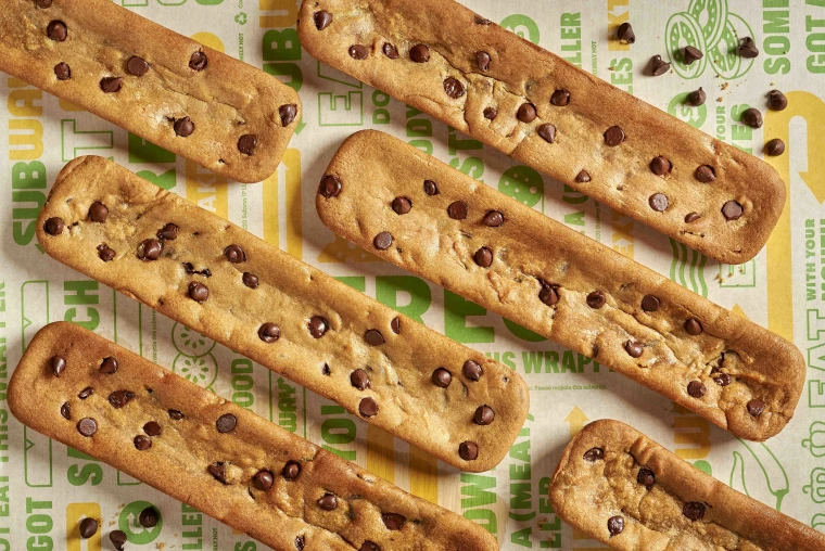 Subways Footlong Cookie Review