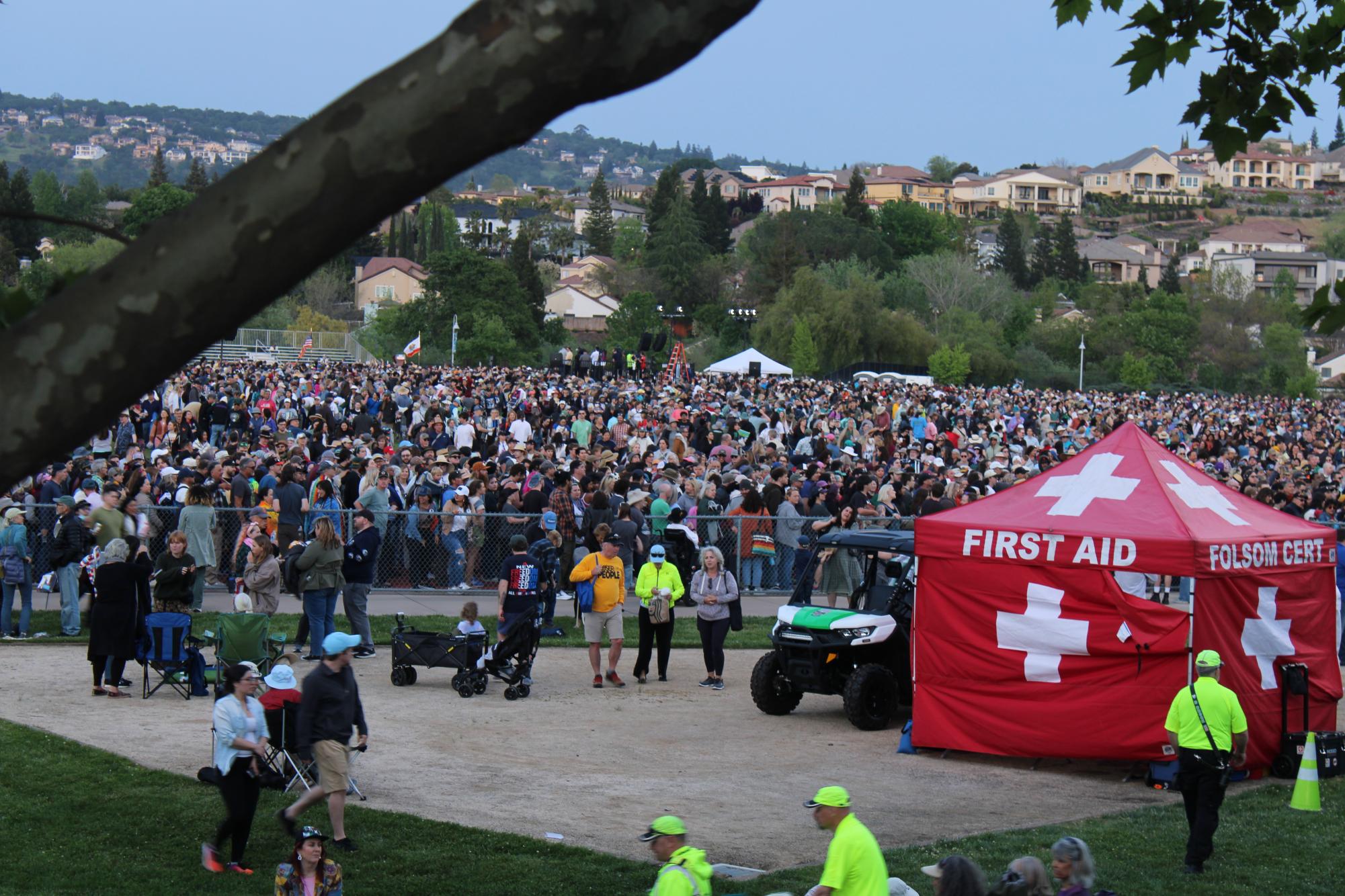 Over 30,000 attend Bernie Sanders & AOC rally