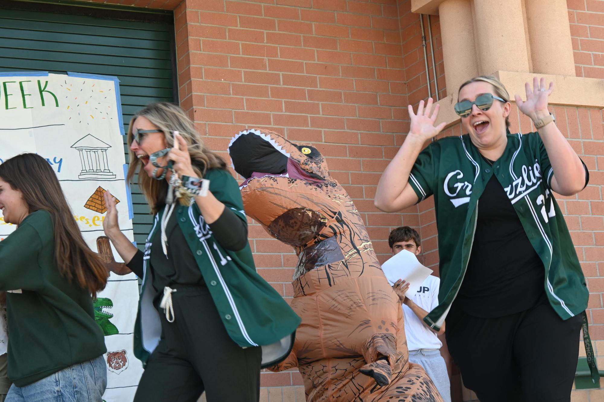 Photo Story: Homecoming Spirit Week Fashion Show