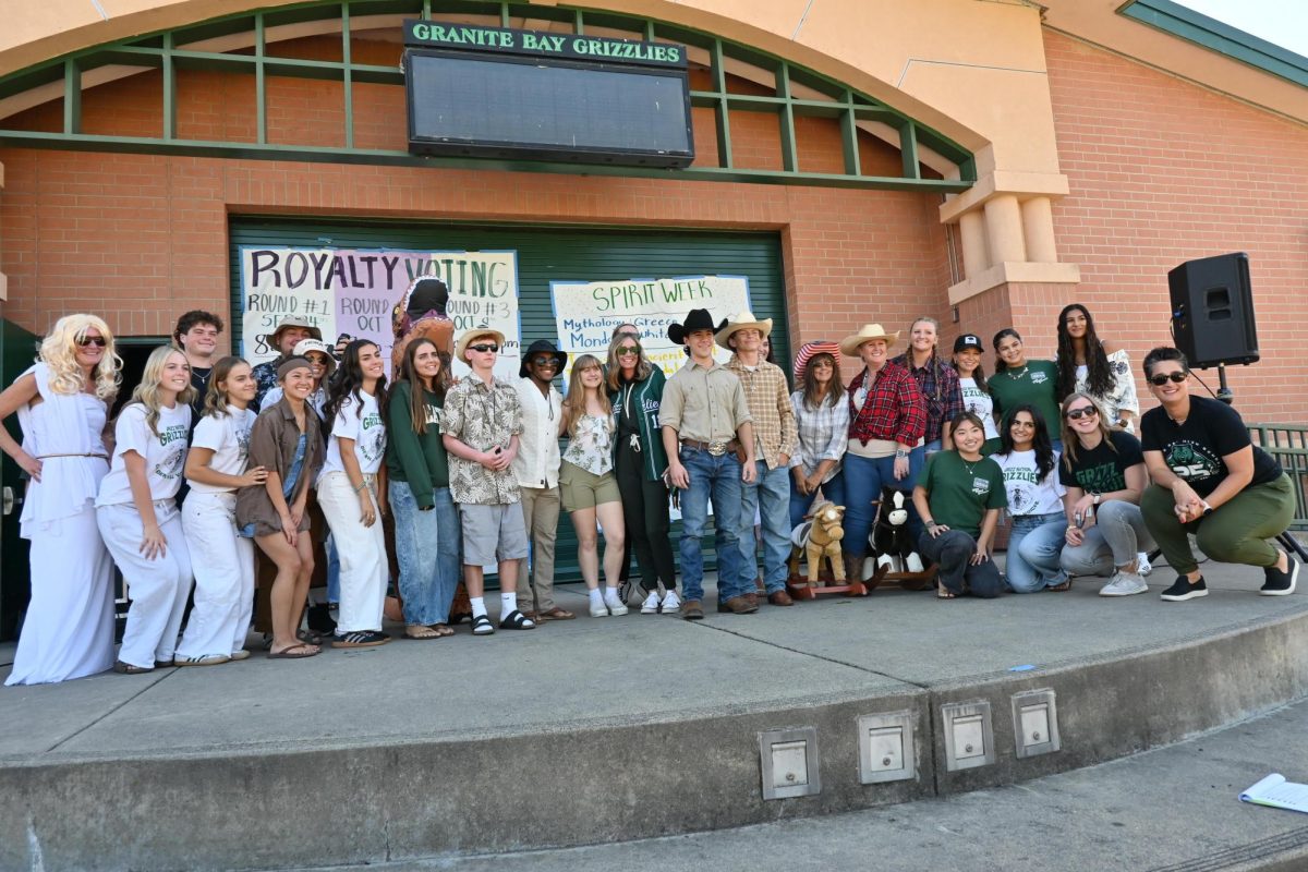 Photo Story: Homecoming Spirit Week Fashion Show